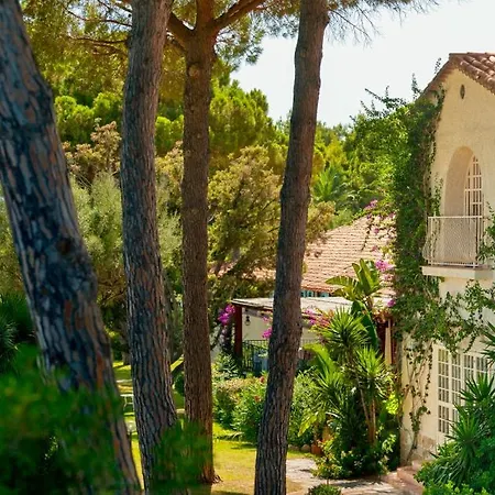 Otel Luna Sardinia Santa Margherita di Pula