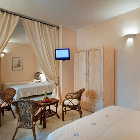 Hotel Luna Sardinia 4*